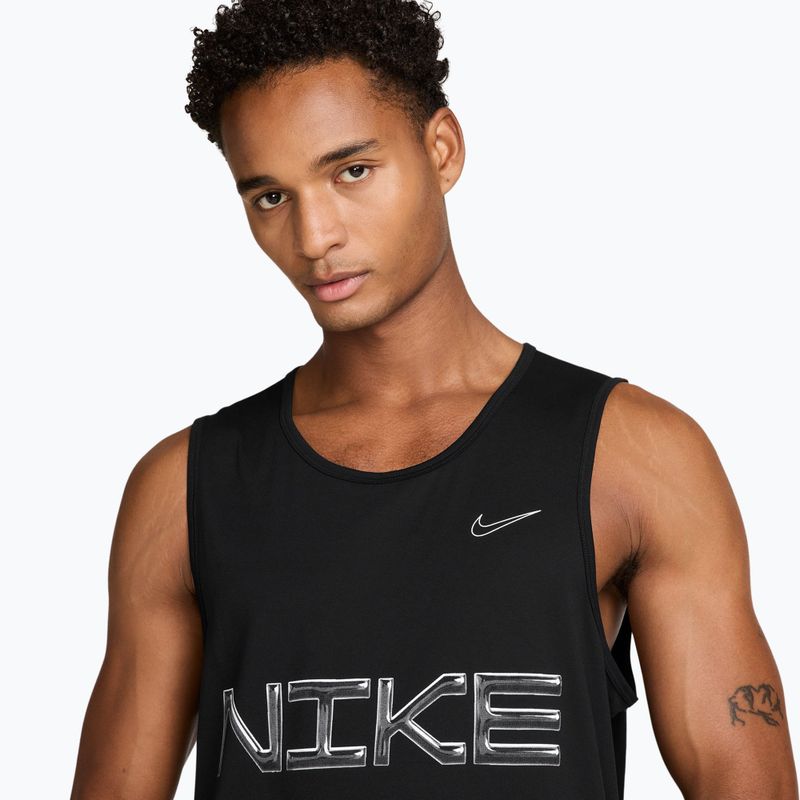 Футболка для тренувань чоловіча Nike Hyverse black/white 3