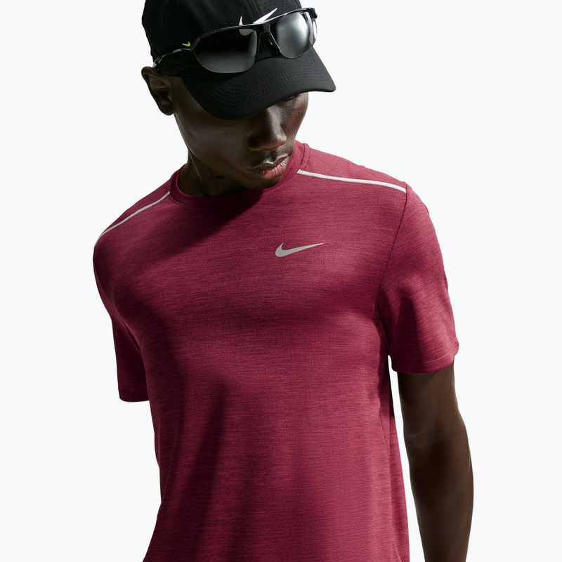 Футболка для бігу чоловіча Nike Miler Dri-Fit UV tough red/mystic dates 5