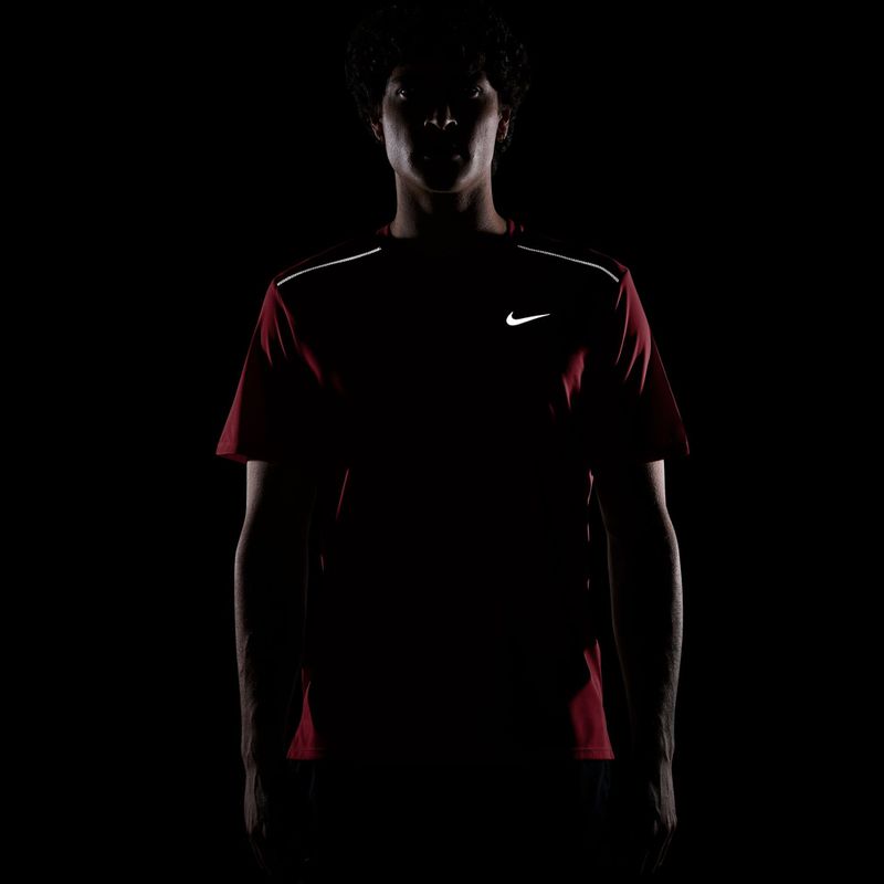 Футболка для бігу чоловіча Nike Miler Dri-Fit UV tough red/mystic dates 7