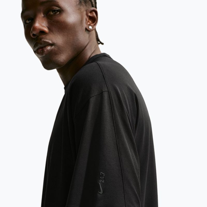 Футболка для тренувань чоловіча Nike 24.7 ImpossiblySoft Light black/black/dark smoke grey 4