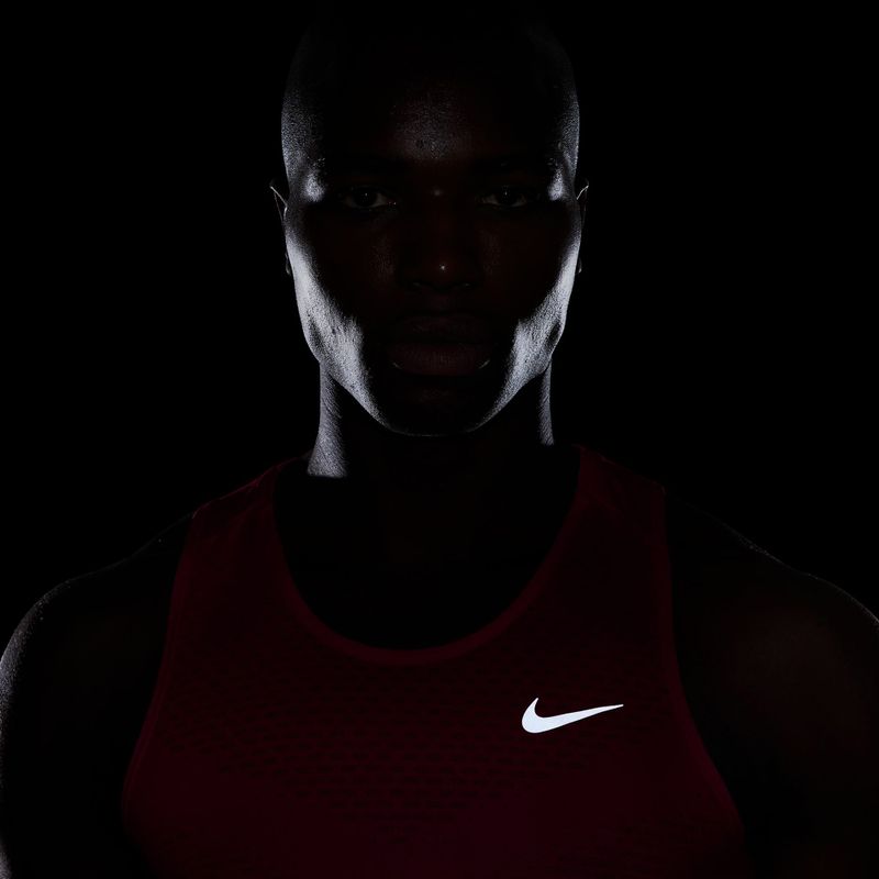 Футболка для бігу чоловіча Nike Stride tough red 4