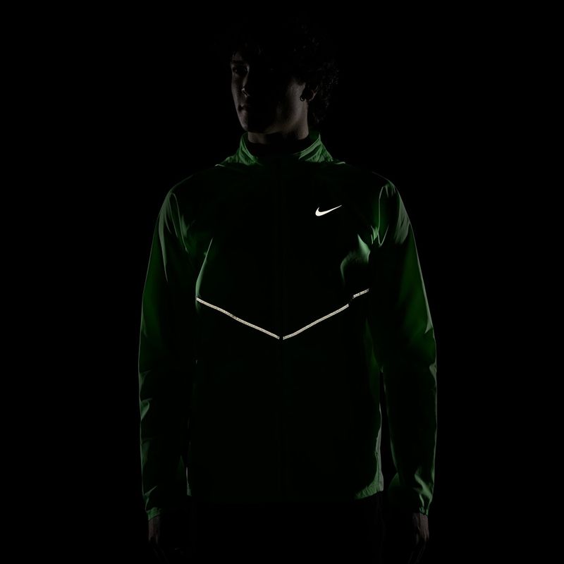 Куртка для бігу чоловіча Nike Miler illusion green 4