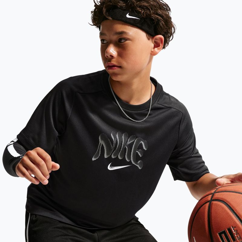 Футболка дитяча Nike Multi Refresh black 6