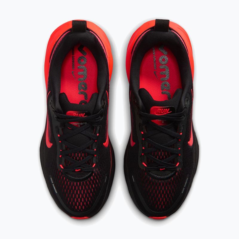 Кросівки для бігу Nike Vomero 18 чорний/університетський червоний/яскравий малиновий 4