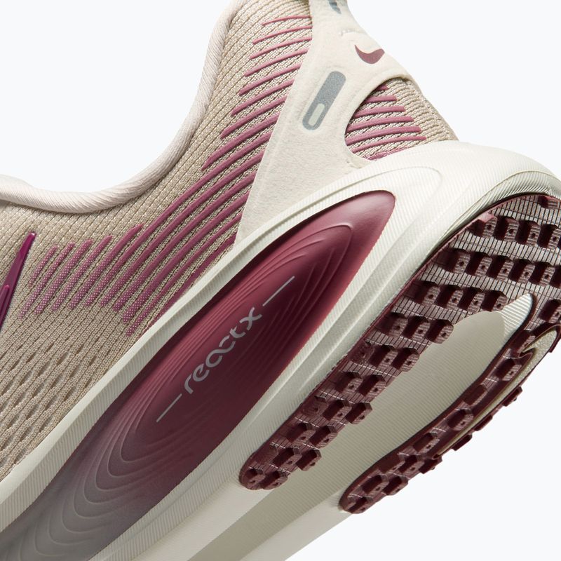 Кросівки для бігу дитячі Nike Vomero 18 cream ii/sail/pink smoke 6