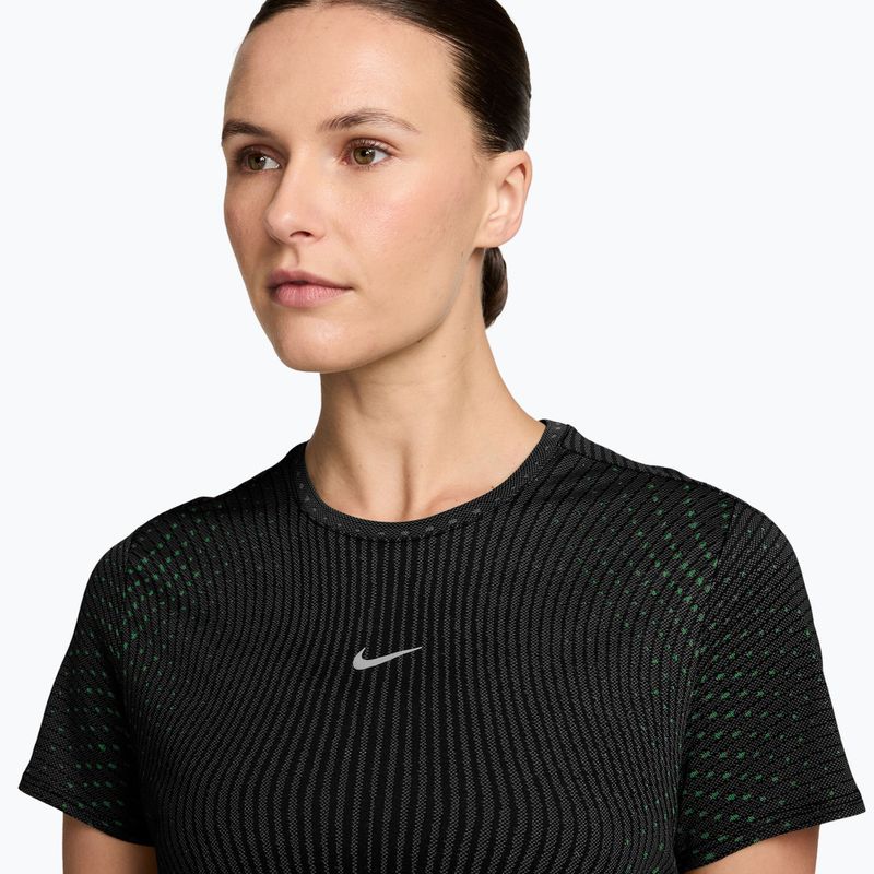 Футболка для бігу жіноча Nike Swift Aero-Fit black/light green spark 3
