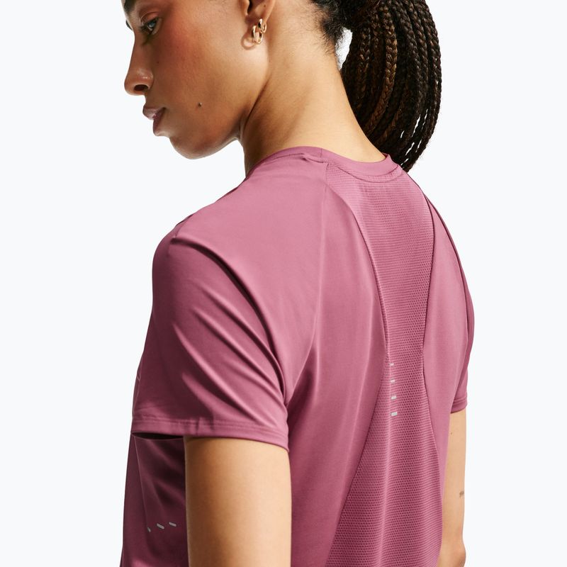 Футболка для бігу жіноча Nike Swift Dri-Fit pink smoke 5