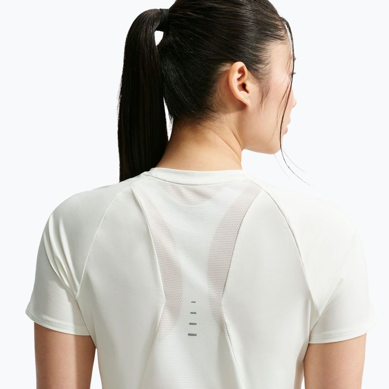 Футболка для бігу жіноча Nike Swift Dri-Fit sail 5