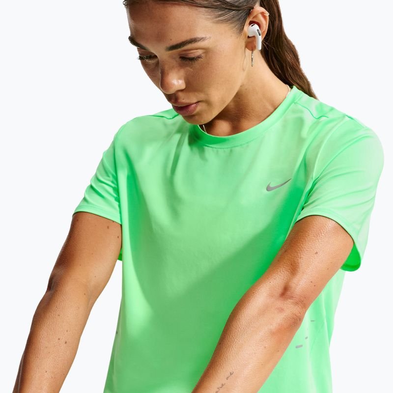 Футболка для бігу жіноча Nike Swift Dri-Fit illusion green 6