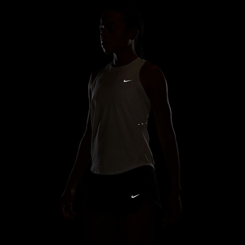 Футболка для бігу жіноча Nike Swift Dri-Fit Tank Top sail 7