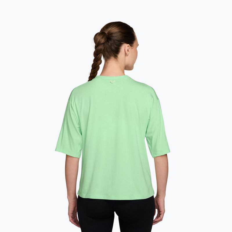 Футболка для тренувань жіноча Nike 24.7 ImpossiblySoft Light cucumber calm/illusion green 2