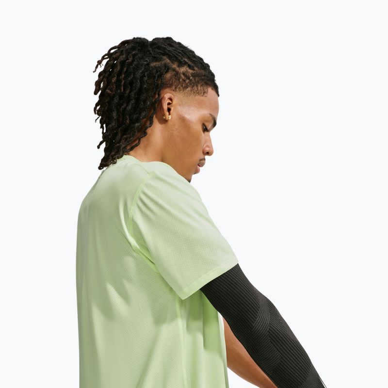 Футболка для бігу чоловіча Nike Dri-Fit Running Top barely volt 6