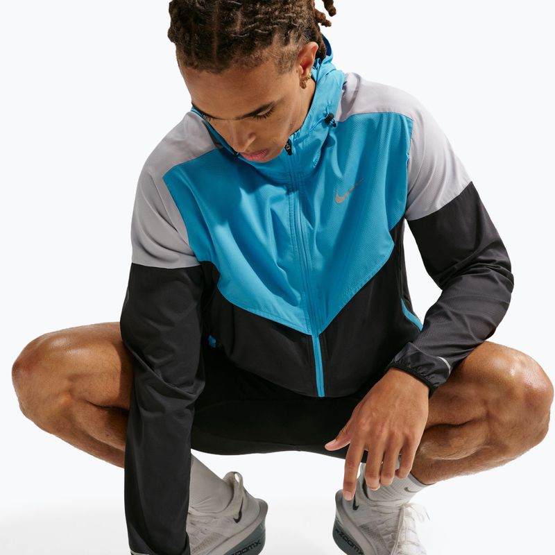 Куртка для бігу чоловіча Nike Impossibly Light Windrunner black/light current blue/wolf grey 7