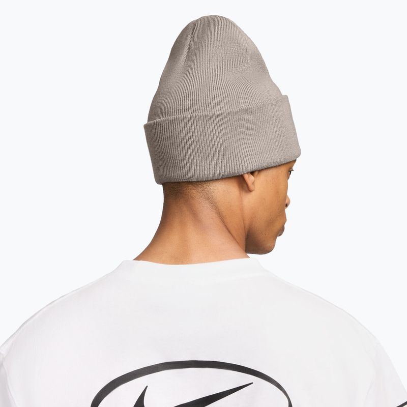 Шапка зимова Nike Peak Futura Beanie moon particle/white 4