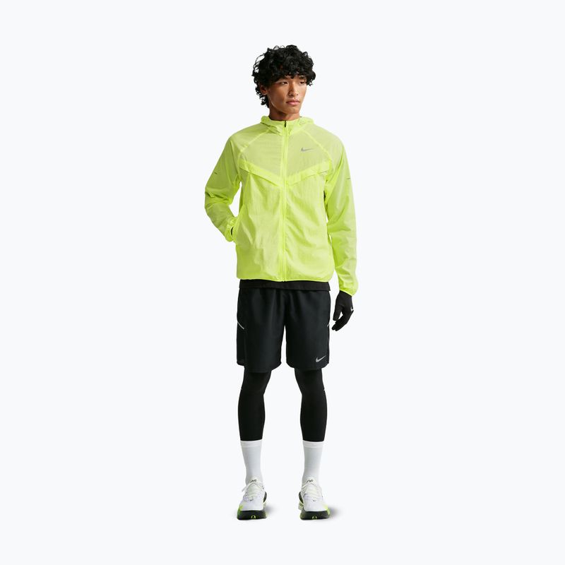 Куртка для бігу чоловіча Nike Stride Repel UV light lemon twist 2