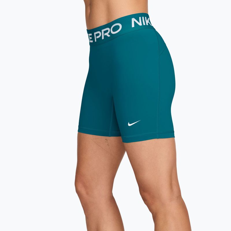 Шорти жіночі Nike Pro 365 bright spruce/white 3