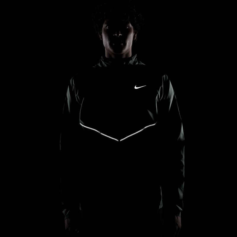 Куртка для бігу чоловіча Nike Miler Repel UV camo green/camo green 7