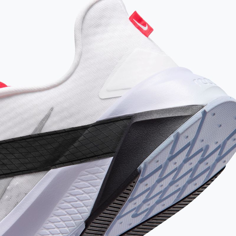 Кросівки для тренувань чоловічі Nike Hybrid RN white/black/metallic silver 6
