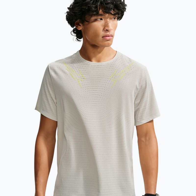 Футболка для бігу чоловіча Nike AeroSwift Dri-Fit ADV light bone 4