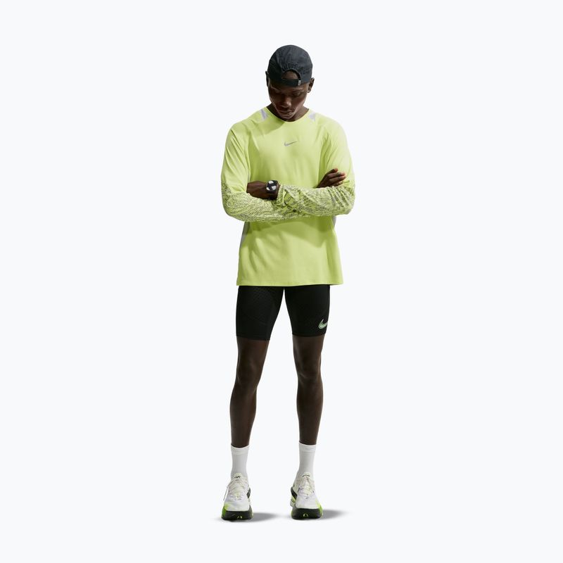 Лонгслів для бігу чоловічий Nike Stride light lemon twist/grey fog 2