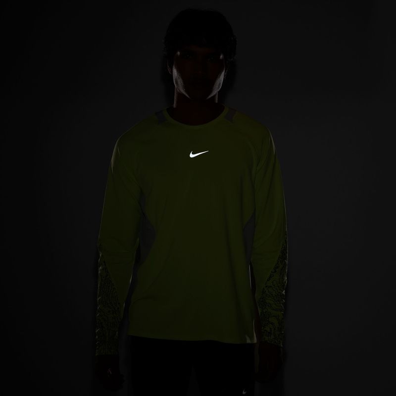 Лонгслів для бігу чоловічий Nike Stride light lemon twist/grey fog 7
