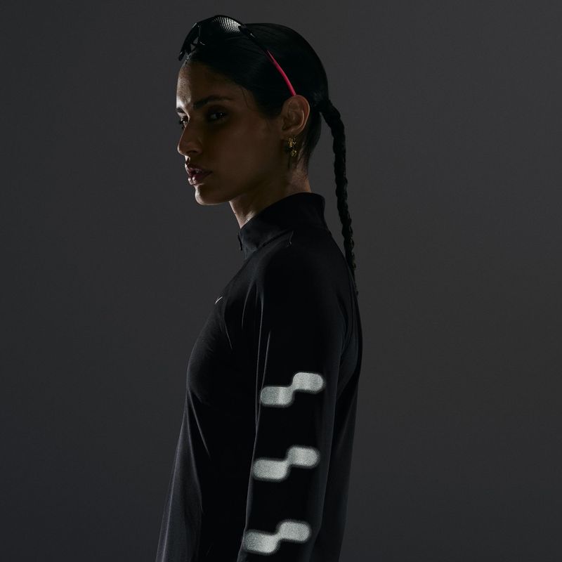 Лонгслів для бігу жіночий Nike Tempo Flash black 7