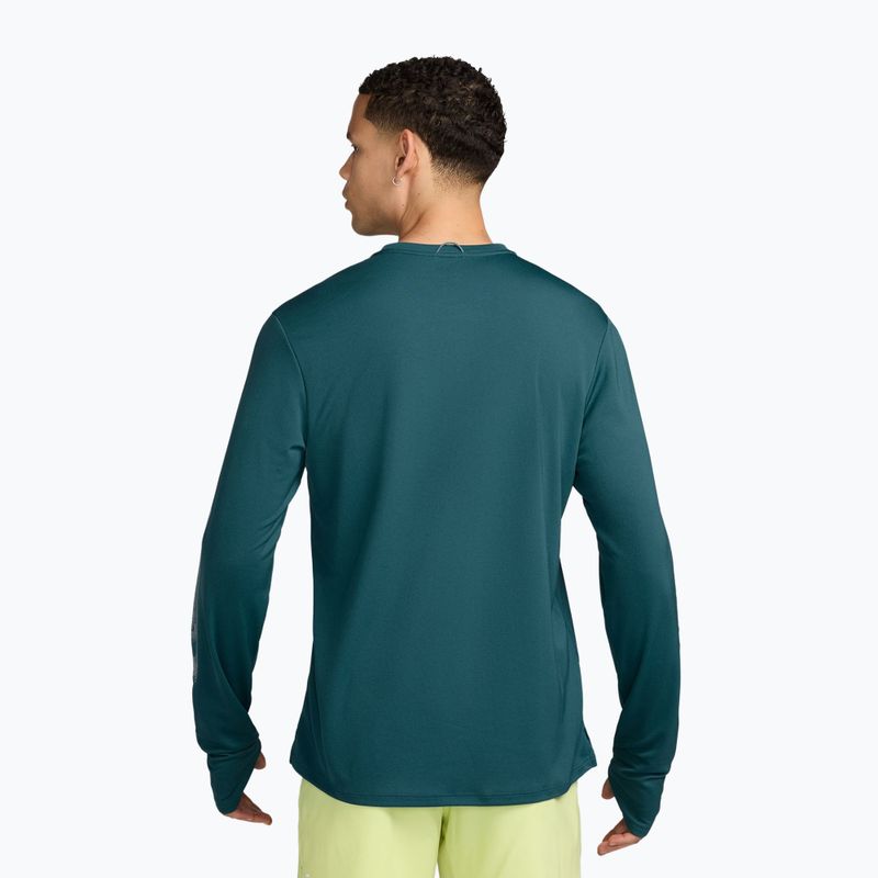 Лонгслів для бігу чоловічий Nike Miler bright spruce 2