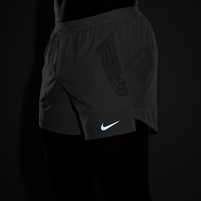 Шорти для бігу чоловічі Nike Stride grey fog 5