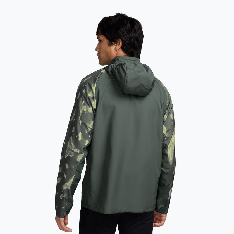 Куртка для бігу чоловіча Nike Miler Repel UV Printed camo green/black 2