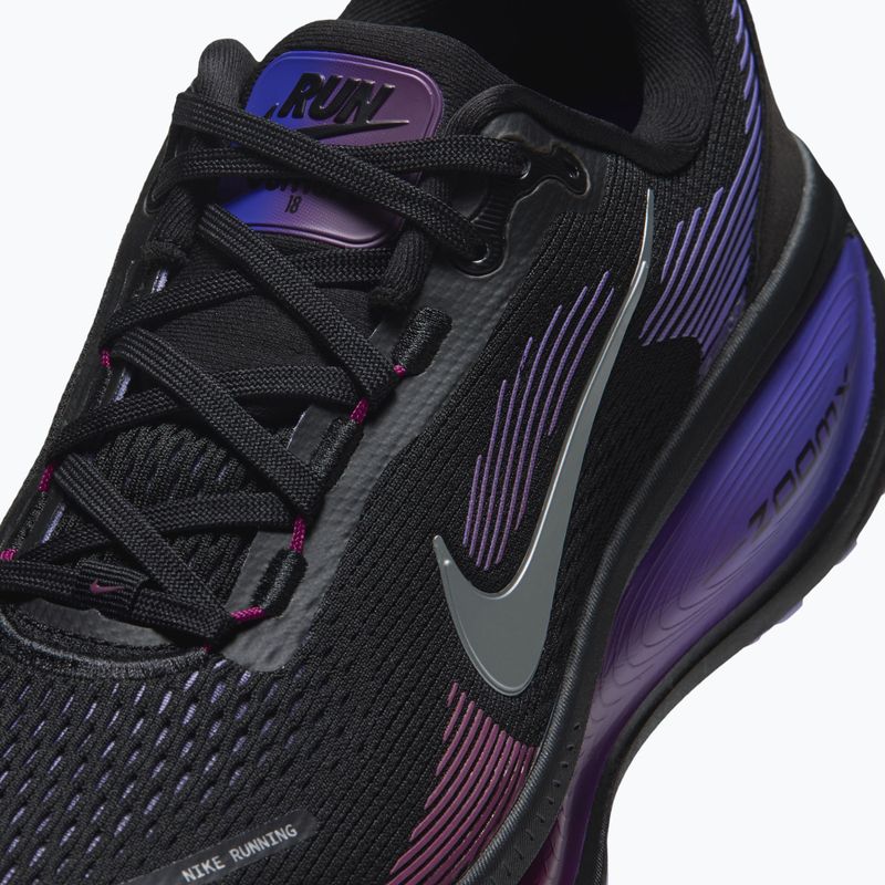 Кросівки для бігу жіночі Nike Vomero 18 black/persian violet/metallic silver 5