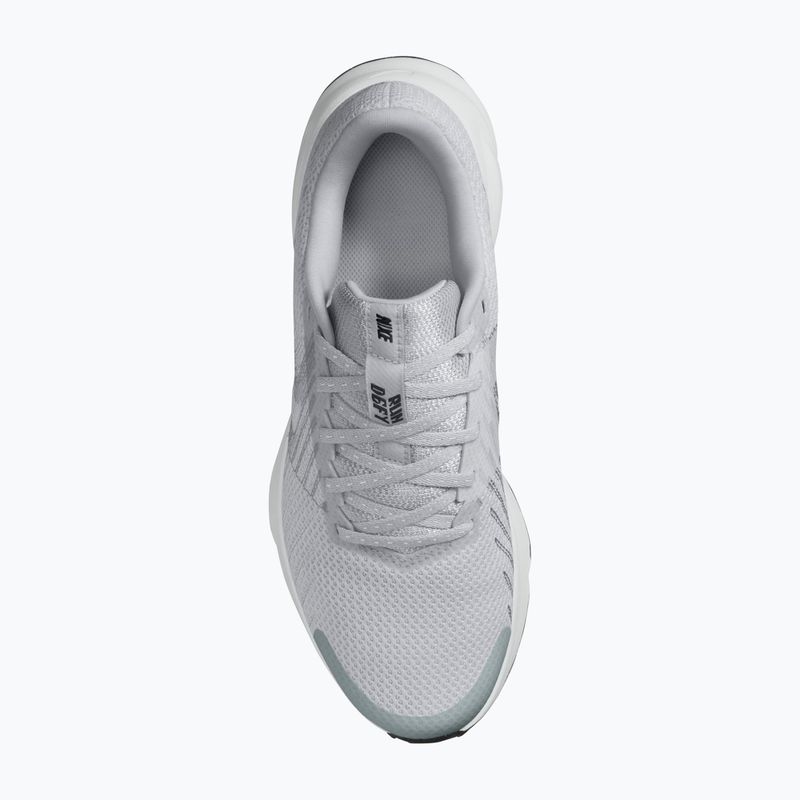 Кросівки для бігу жіночі Nike Run Defy wolf grey/off white/metallic silver 4