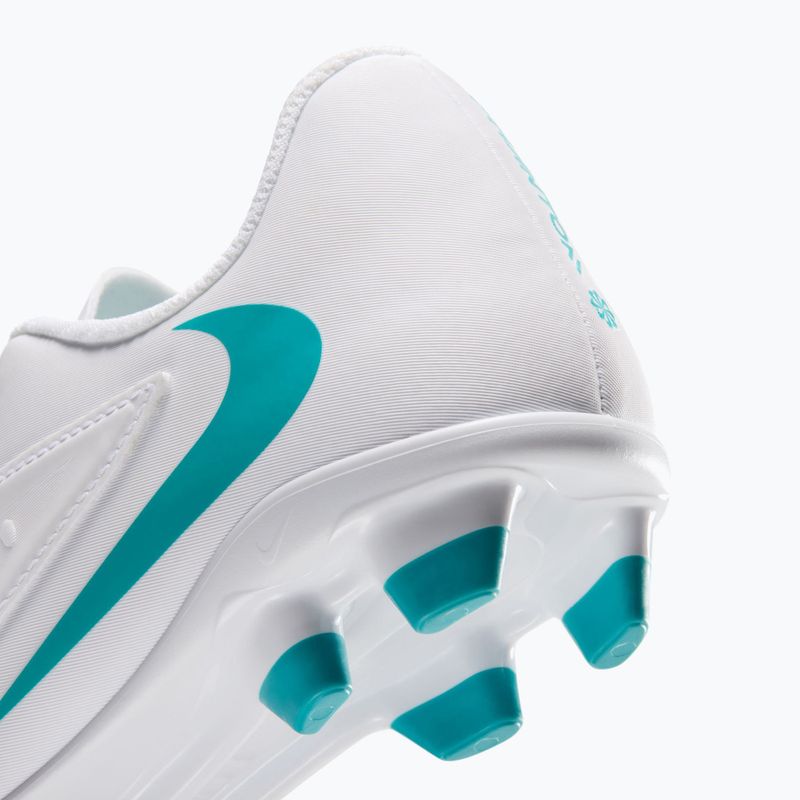 Футбольне взуття дитяче Nike Phantom 6 Low Club Jr MG white/white/dusty cactus 6