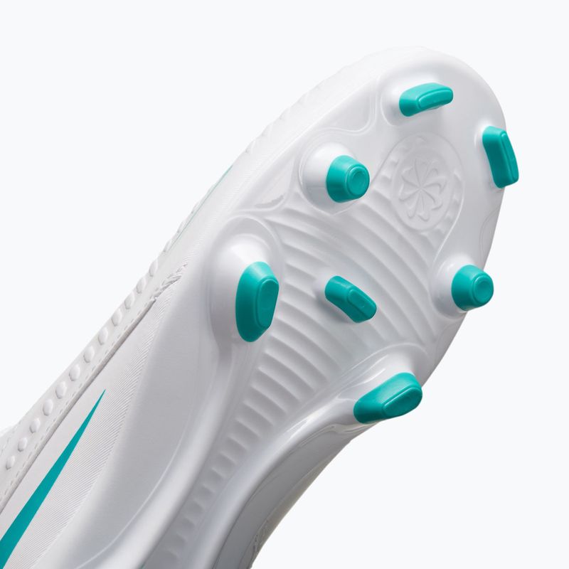 Футбольне взуття дитяче Nike Phantom 6 Low Club Jr MG white/white/dusty cactus 7