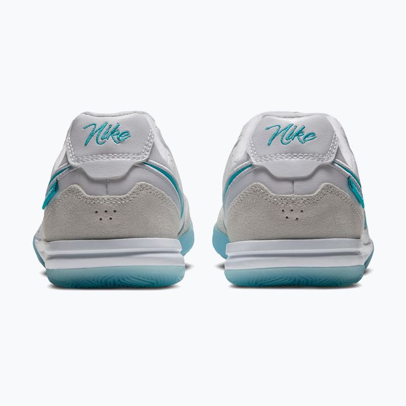 Футбольне взуття дитяче Nike Tiempo Streetgato Jr white/white/dusty cactus 2