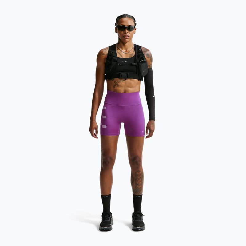 Шорти для бігу жіночі Nike Tempo Flash bold berry 2