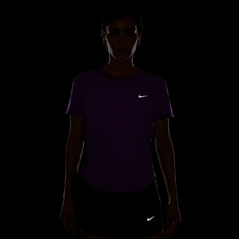 Футболка для бігу жіноча Nike Tempo SS bold berry 7