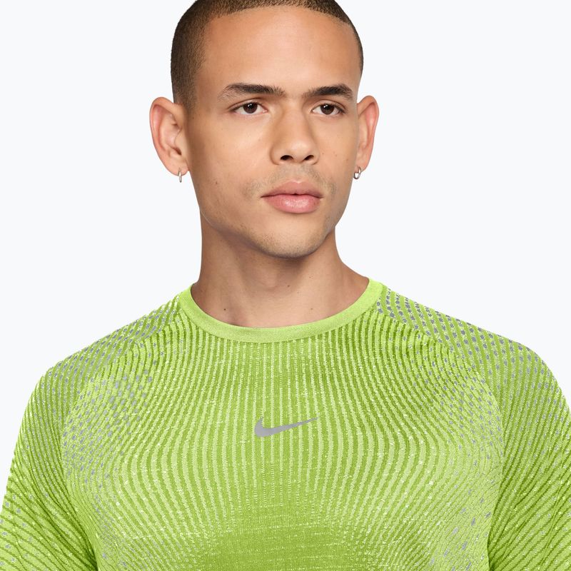 Футболка для бігу чоловіча Nike Stride Aero-FIT light lemon twist 3