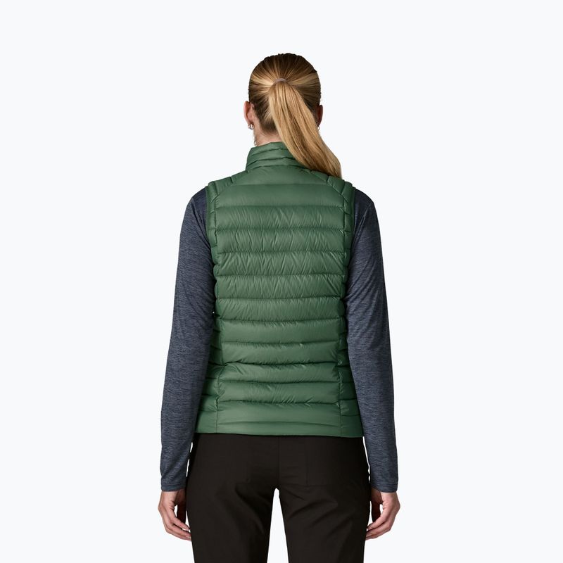 Жилет жіночий Patagonia Down Sweater canopy green 2