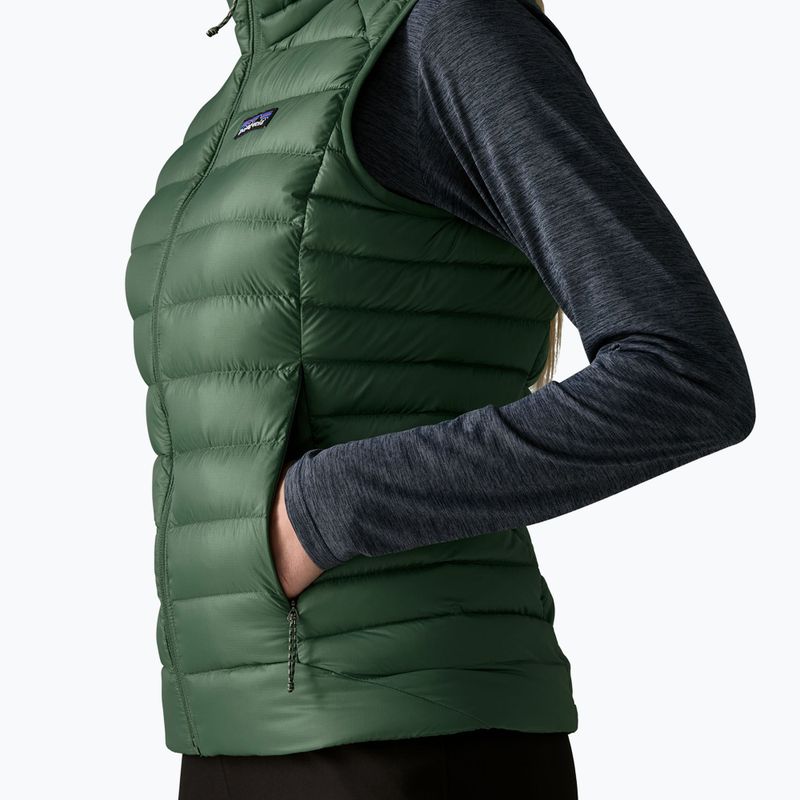 Жилет жіночий Patagonia Down Sweater canopy green 4