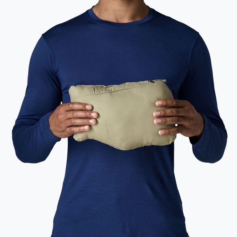Пуховик чоловічий Patagonia Down Sweater weathered stone 8