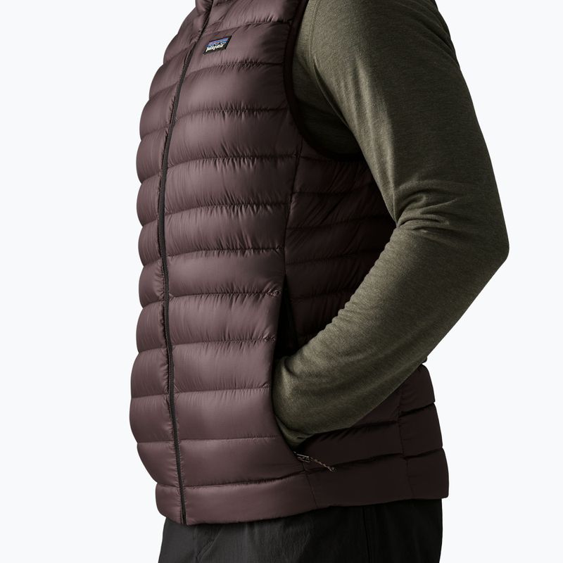 Жилет чоловічий Patagonia Down Sweater den brown 3