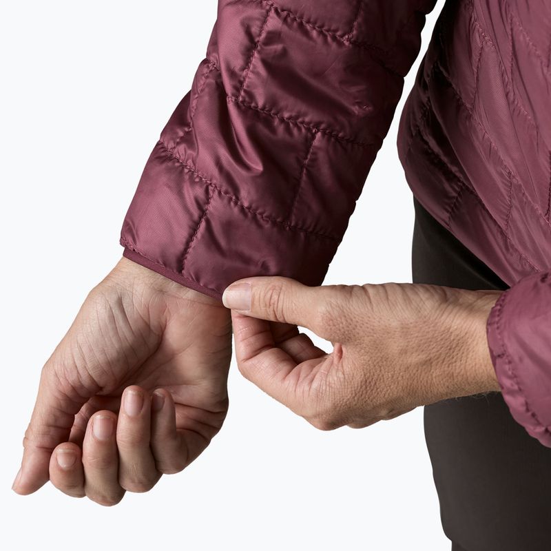 Куртка утеплена жіноча Patagonia Nano Puff Hoody berry fig 7