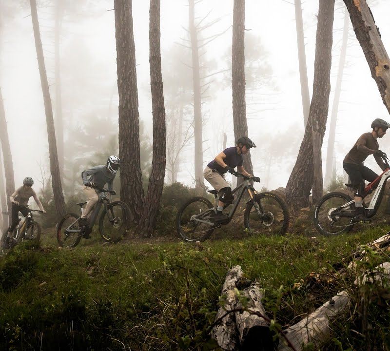 Велофутболка з протекторами Dainese Rival Pro black 9