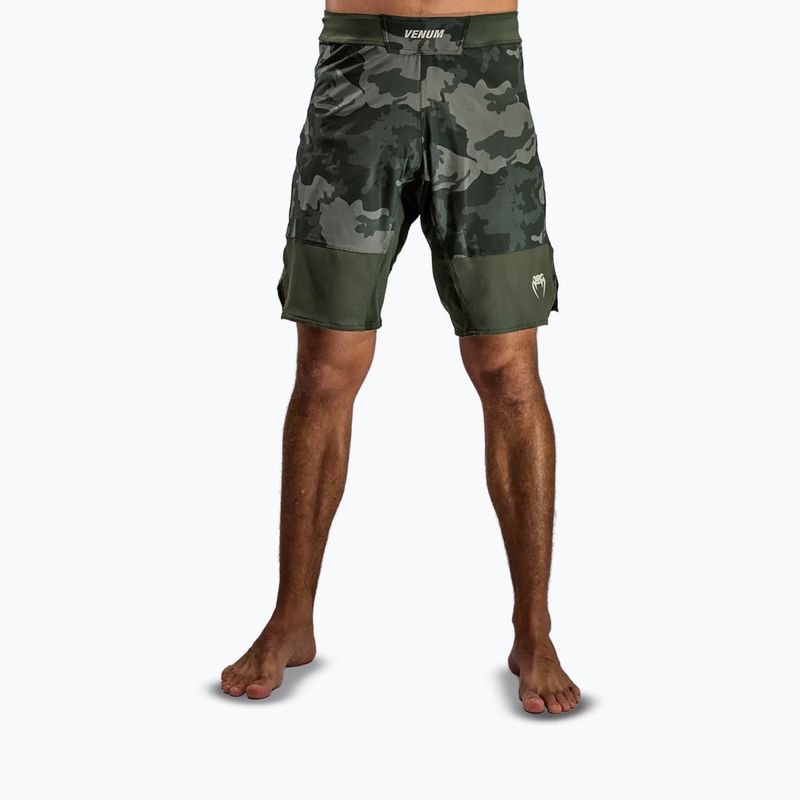 Чоловічі шорти Venum G-Fit Air Dry Tech у кольорі армійський камуфляж