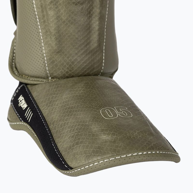 Захист для гомілок та стоп Venum Impact Evo Scales Shinguards army green 5