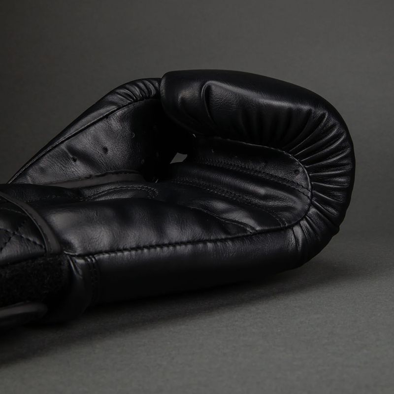 Боксерські рукавиці Venum Impact Classic Boxing black 4