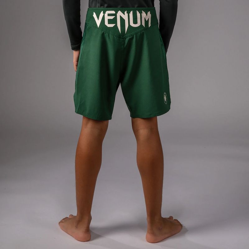 Шорти для тренувань дитячі Venum Attack Kids Fightshorts forest green/off white 4