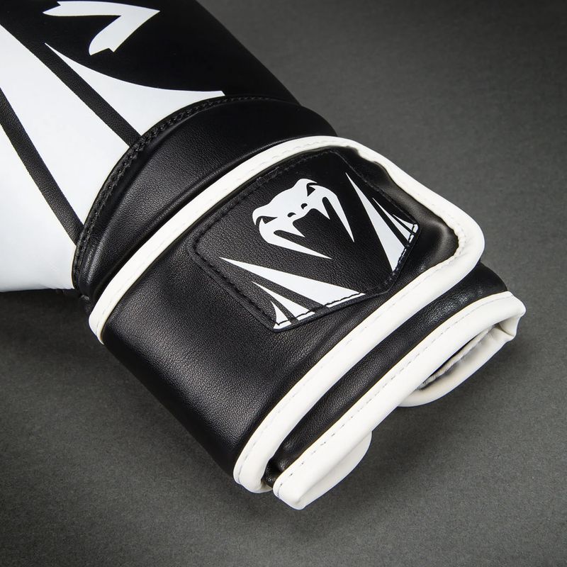 Рукавиці боксерські Venum Challenger 2.5 Boxing black/white 3