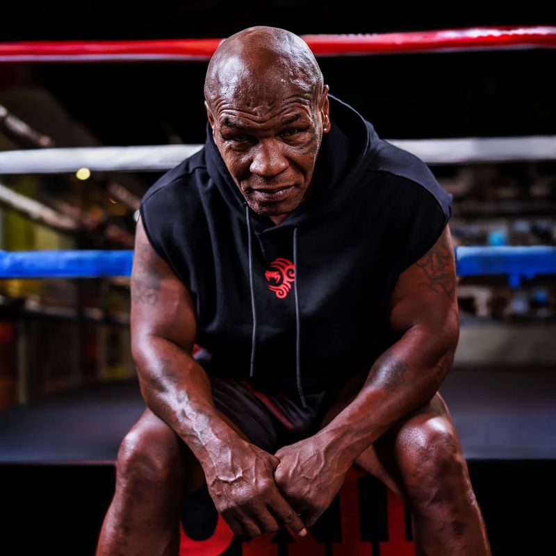 Кофта чоловіча Venum x Mike Tyson Tiger Sleeveless Hoodie deep black/intense red 8