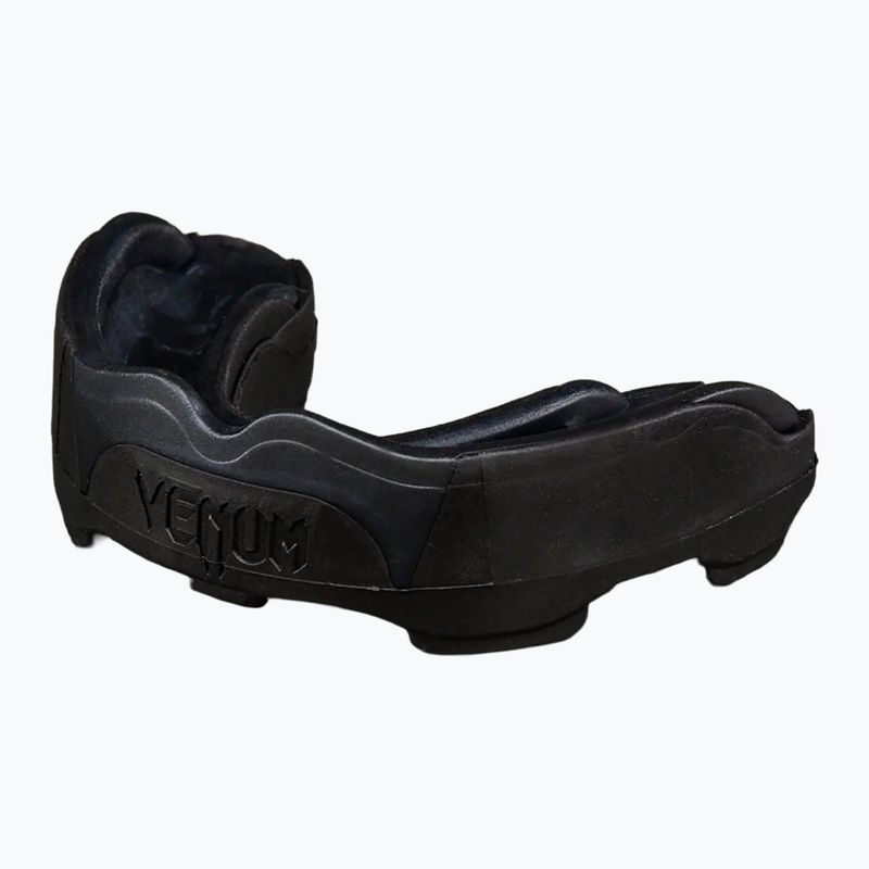 Захист щелепи Venum Predator Mouthguard black/black/red 2